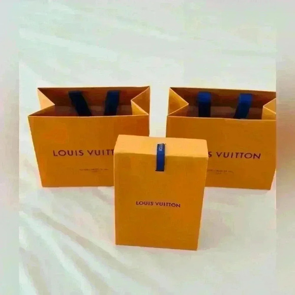 Louis Vuitton Small Shopping/Gift Bags Lot of 2 With Free Perfume Bag - Picture 1 of 3